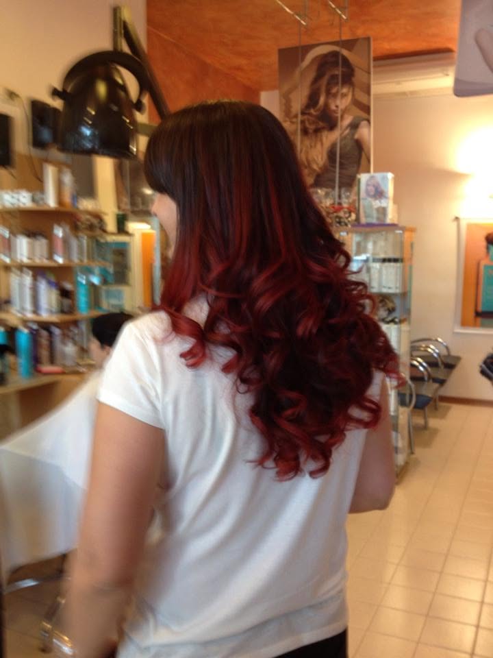 Applicazione colore capelli professionale
